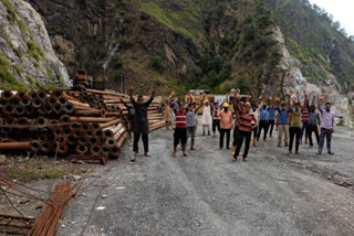 HCC Labourers stages protest against pending salaries