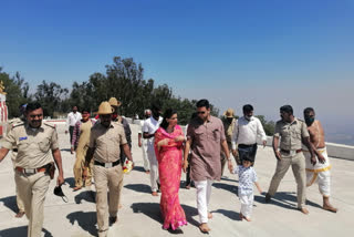 Yadavir Krishnadatta odeyar visits Gopalaswamy hill