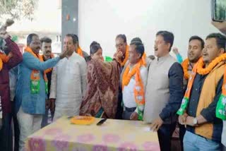 angry-workers-returned-to-bjp-again-in-dhanbad