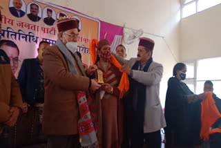 Suresh Bhardwaj honored panchayat election delegates in rampur