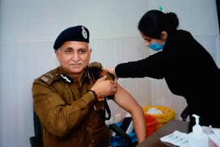 Police commissioner took dose of covid vaccine