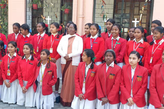 Girls from 9th to 12th of government schools will get 1550 rupees in jharkhand