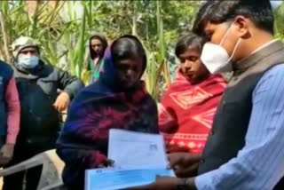 government-help-to-the-families-of-the-victims-of-the-mine-accident-in-koderma