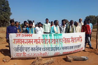 Sand mafia threatens villagers protesting illegal sand mining