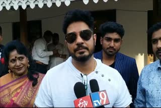 Singer Swapnil Bandodkar news