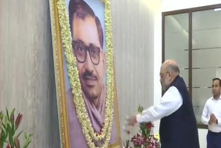 Amit Shah pays floral tribute to Deendayal Upadhyaya on his death anniversary