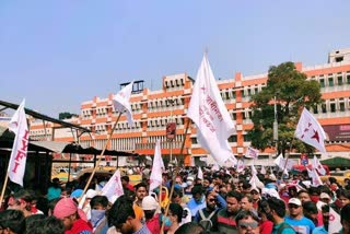 Left Front calls for Strike