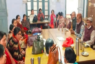 meeting of branch unit and district organization officials