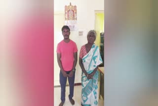 இளைய மகனுடன் சேர்ந்து மூத்த மகனைக் கொன்ற தாய்