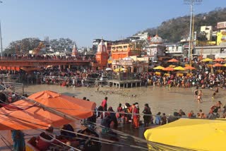 3-lakh-76-thousand-devotees-bathe-in-mauni-amavasya