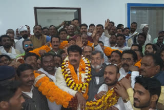 Minority welfare minister Mohammad Jama Khan reached Kaimur