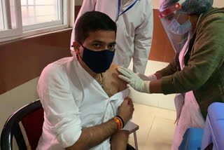 dm sanjeev singh got corona vaccine