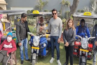 Sonusood distribute E Ricshaw