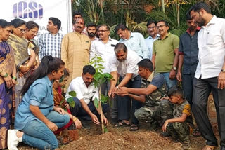 sayaji-shinde-appeals-to-keep-400-trees-alive-on-panhalagad-on-the-occasion-of-shiva-jayanti