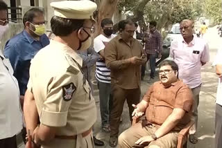 police introduced accused in pattabhi attack case before court