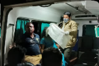 TOURIST BUS OVERTURNED ON GHAT ROAD IN VISHAKAPATNAM.. 8 PEOPLE WERE KILLED  വിശാഖപട്ടണത്ത് ടൂറിസ്‌റ്റ് ബസ് മറിഞ്ഞ് 8 പേർ കൊല്ലപ്പെട്ടു  ഹൈദരാബാദ്  VISHAKAPATNAM