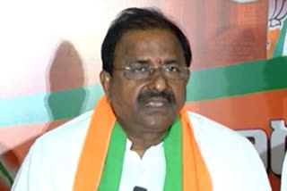 bjp state president somu veerraju fire on home minister mekathothi sucharitha