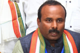 Former Mayor gets bail Congress leader R. Sampath Raj gets bail Bengaluru riots case பெங்களூரு கலவர வழக்கில் முன்னாள் மேயருக்கு பிணை பெங்களூரு கலவர வழக்கில் பிணை சம்பத் ராஜ்