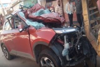 Karnataka: car and a canter collided, Four killed