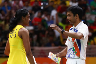 Sindhu moves out of Gpoichand Academy, to train at Gachibowli