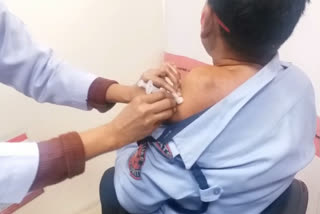 Today 13,768 vaccination in delhi