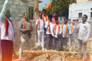 BJP leaders have expressed concern over the demolition of a flagpole in Warangal city