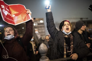 flashlight protest in Russia