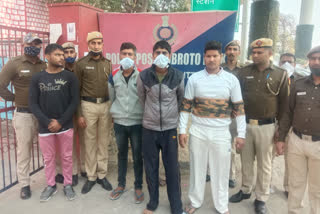 Subroto Park Police arrested four accused in south delhi