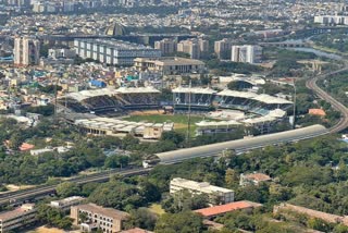 Modi catches fleeting view of Ind-Eng 2nd Test