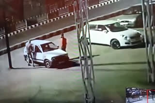 Thieves stole car from Bhopal's marriage garden in a few minutes