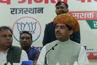 Shahnawaz Hussain targeted Rahul Gandhi