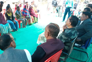 Ministers and MP meet relatives of missing laborers in lohardaga