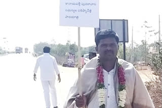 A young man undertakes a padayatra in Vanaparthi district kothakota