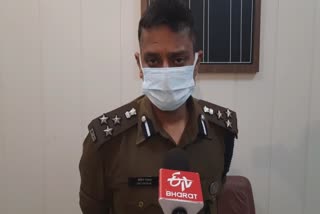 वाराणसी पुलिस.