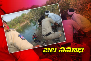 ఎస్‌ఆర్‌ఎస్పీ కాల్వలోకి దూసుకెళ్లిన కారు... ముగ్గురు మృతి