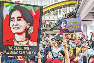 Suu Kyi detention extended as protests continue in Myanmar