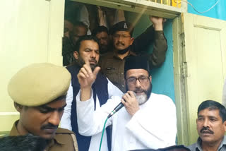 maulana tauqeer raza postponed his arrest plan