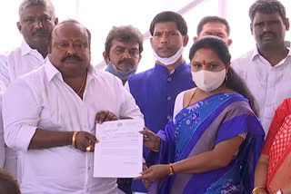 minister gangula and mlc kavitha