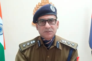 पुलिसकर्मी का शव