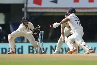 Birthday boy Ben Foakes's wicket-keeping gets high praise