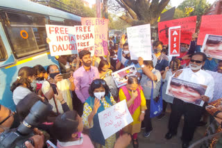 بنگلور: دشا روی کی گرفتاری کے خلاف احتجاج