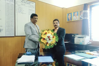 k-srinivasa-as-the-new-district-collector-of-bangalore-rural-district