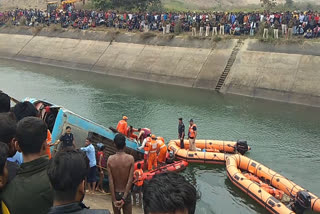 Bus falls into canal