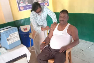 170 employees of Damoh's Panchayat Department put up Corona vaccine