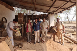 Forest department action on illegal saw mill in Barabanda raipur