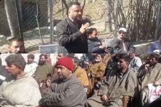 unemployed youth held meeting with bdc chairman at dochnipora pahalgam