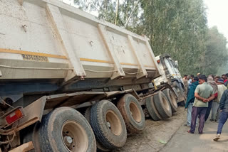 two labors kill road accident charkhi dadri