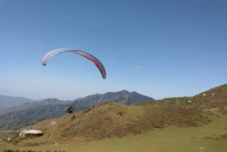 paragliding in mandi district.