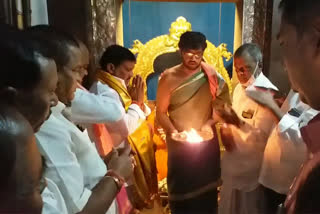 MLA mahipal reddy special pujas on the occasion of CM's birthday