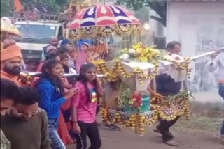 Sai palanquin out in Korba